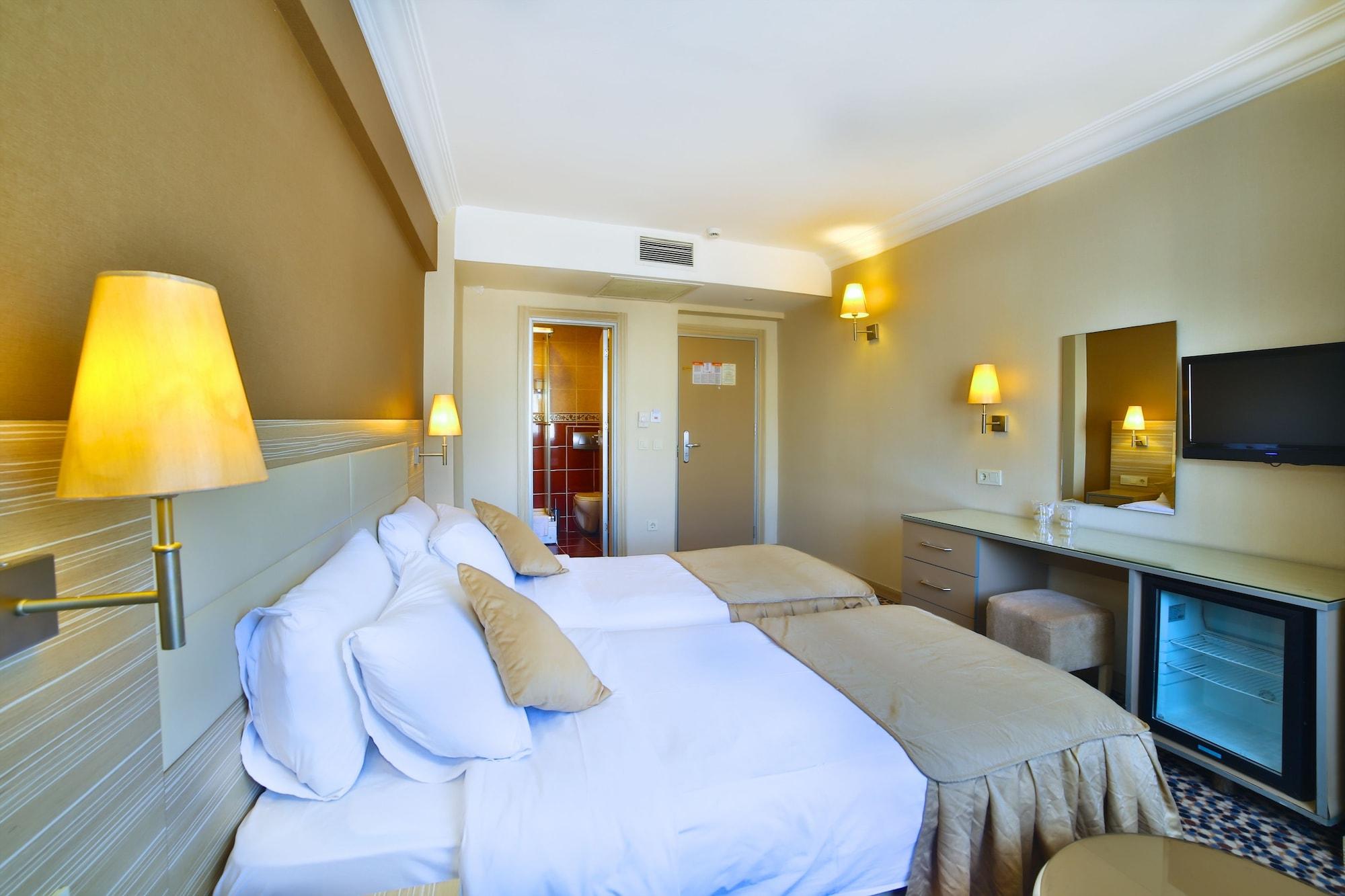 Hotel Grand Emin Istambul Exterior foto